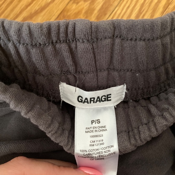 Garage dark grey sweat shorts - Picture 2 of 2